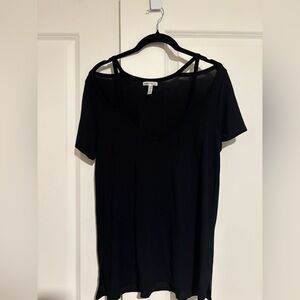 LAST CHANCE PINK Victoria's Secret Black V-Neck Tee
